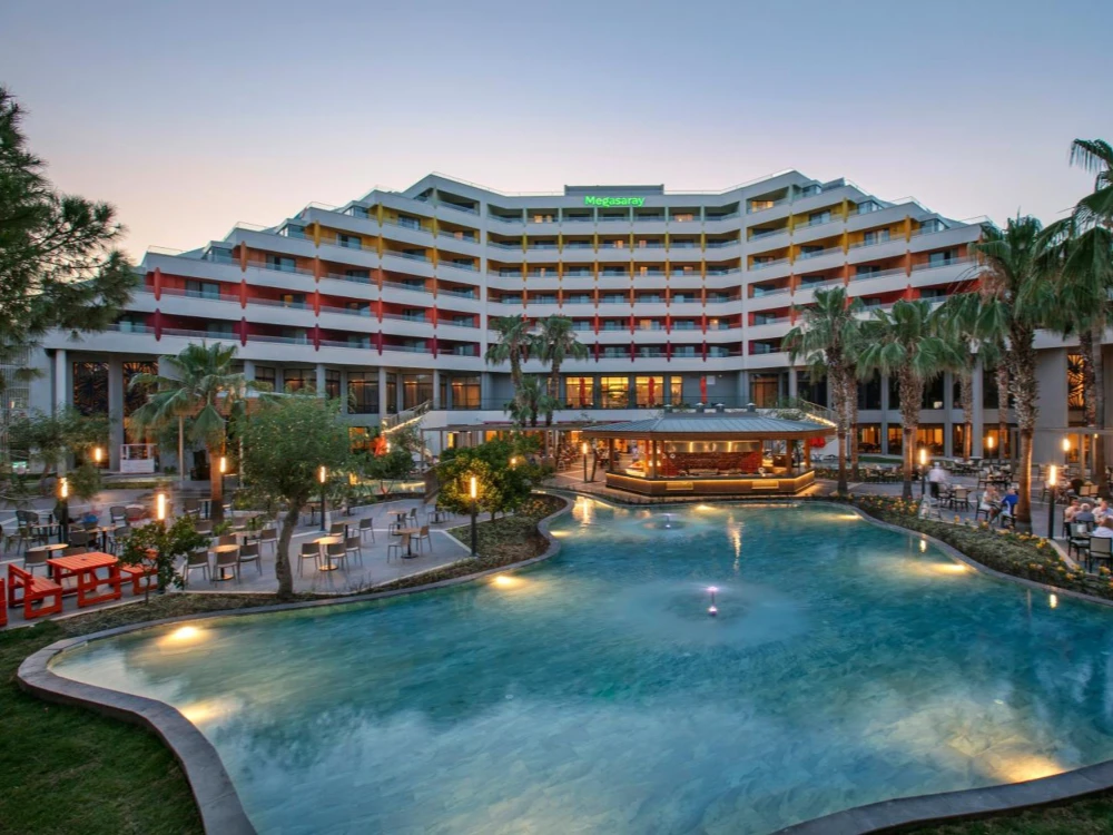megasaray-resort-01